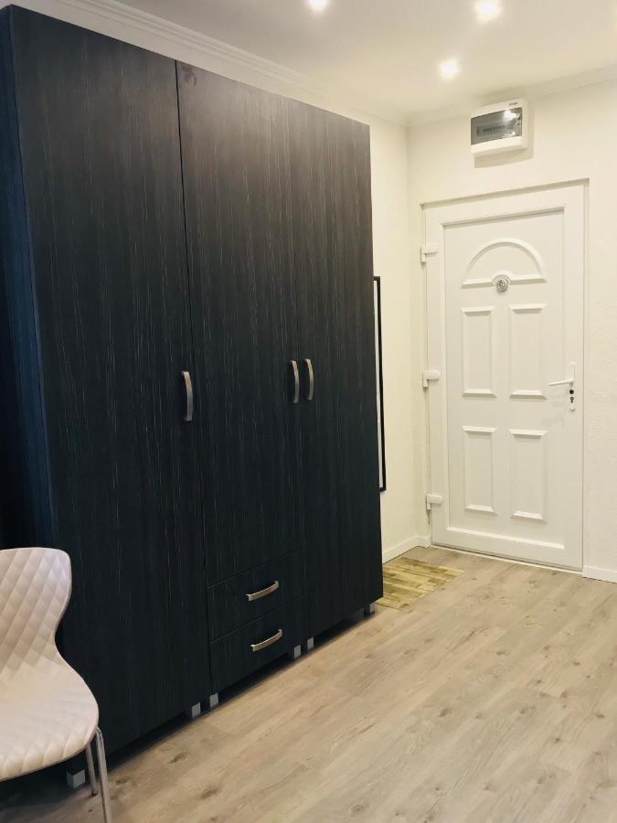Mira Apartman เดเบรตเซน ภายนอก รูปภาพ
