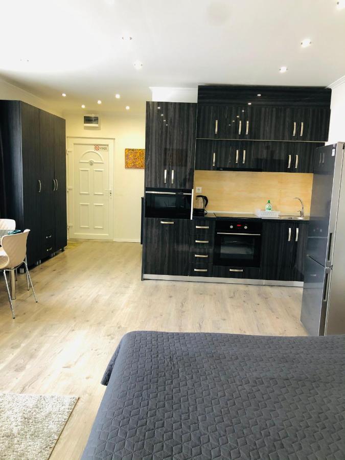 Mira Apartman เดเบรตเซน ภายนอก รูปภาพ