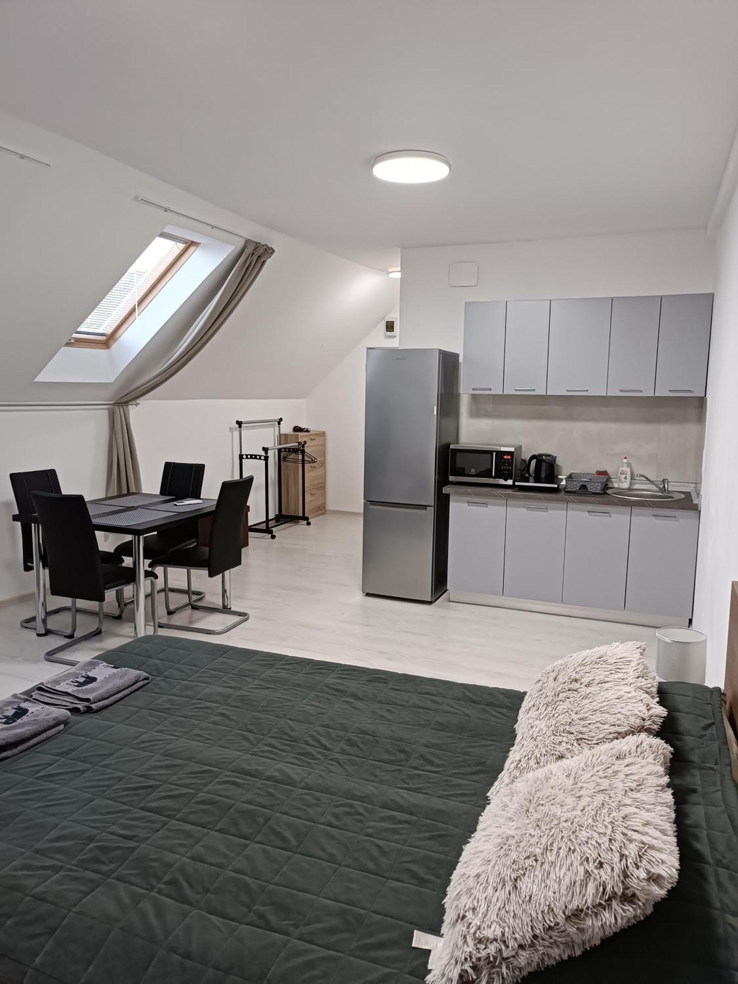 Mira Apartman เดเบรตเซน ภายนอก รูปภาพ