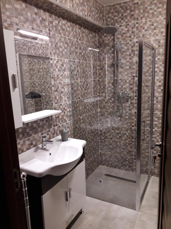 Mira Apartman เดเบรตเซน ภายนอก รูปภาพ